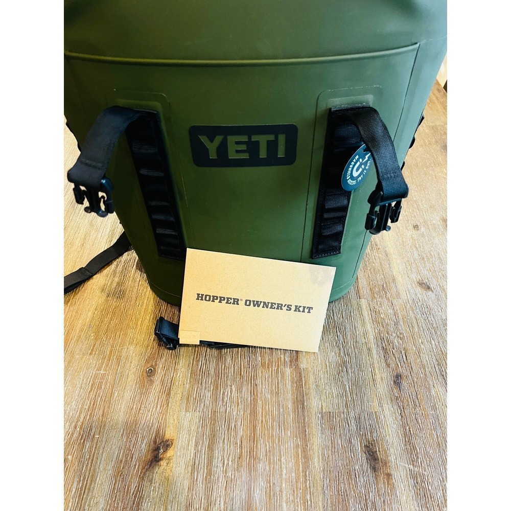 NWT YETI Hopper M20 Soft Backpack Cooler Camp Green MagShield Access